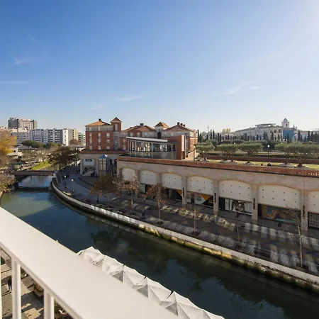 Inside Avenida * Aveiro