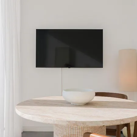 Inside Avenida Aveiro