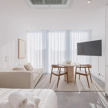 Inside Avenida * Aveiro