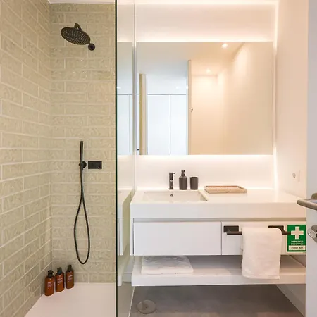 Inside Avenida * Aveiro